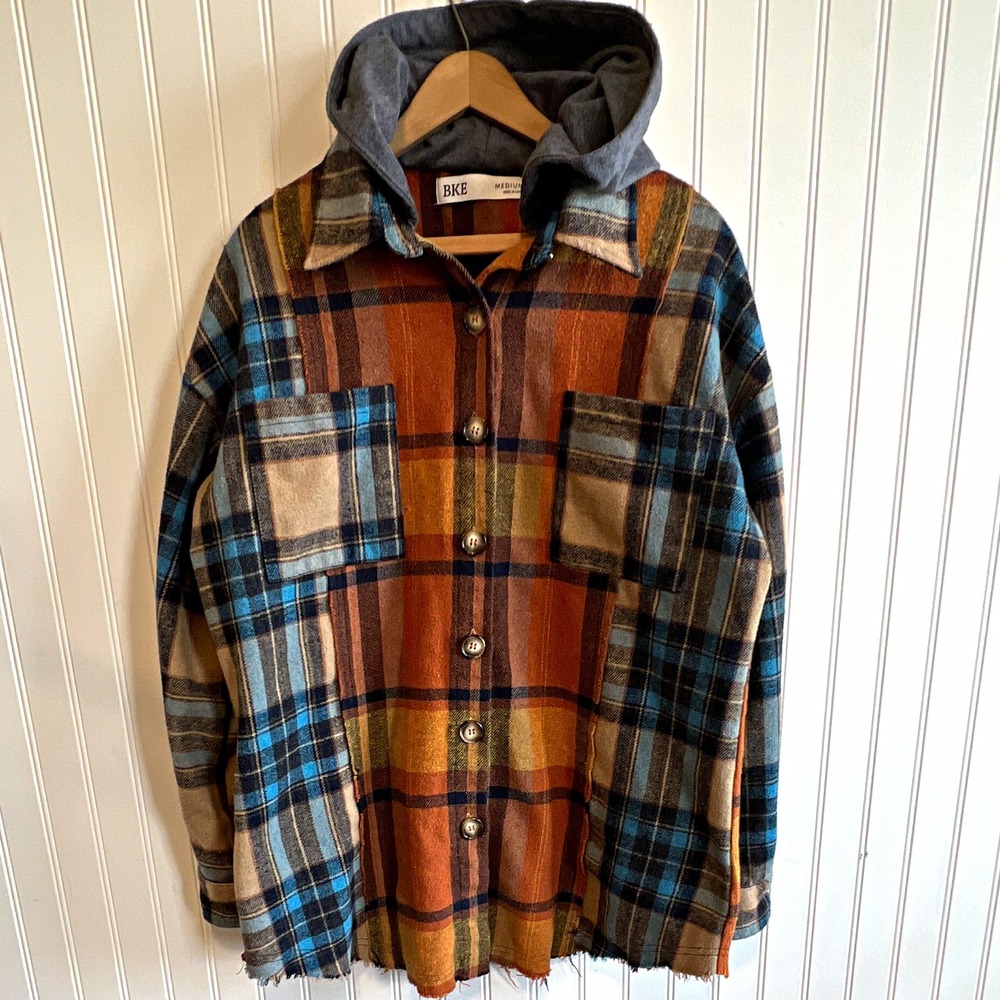 BKE Shirt womens M Plaid Flannel Hooded Button Up oversized raw hem